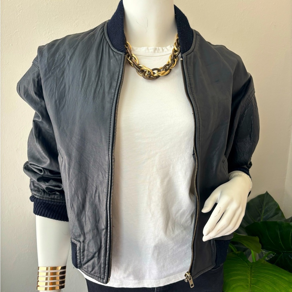Black super stylish leather jacket, size M.